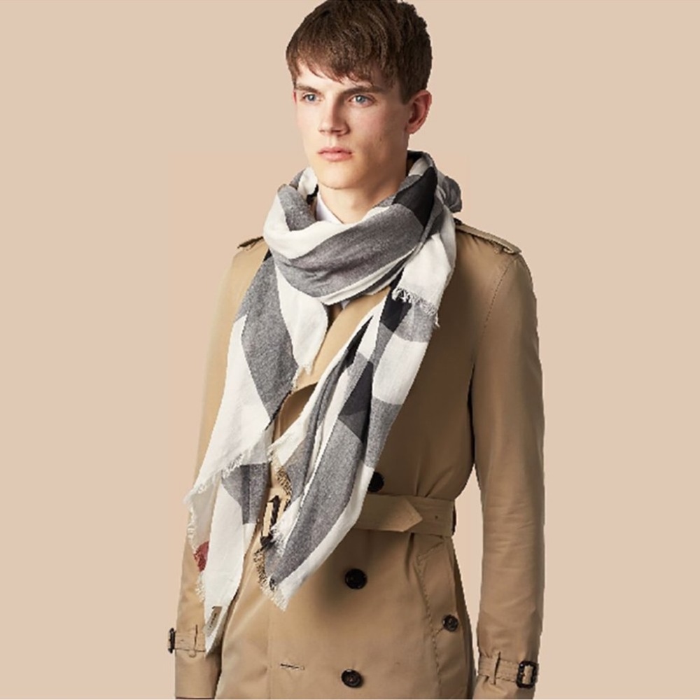 Burberry Sheer Mega Check Scarf - Picture 4 of 11